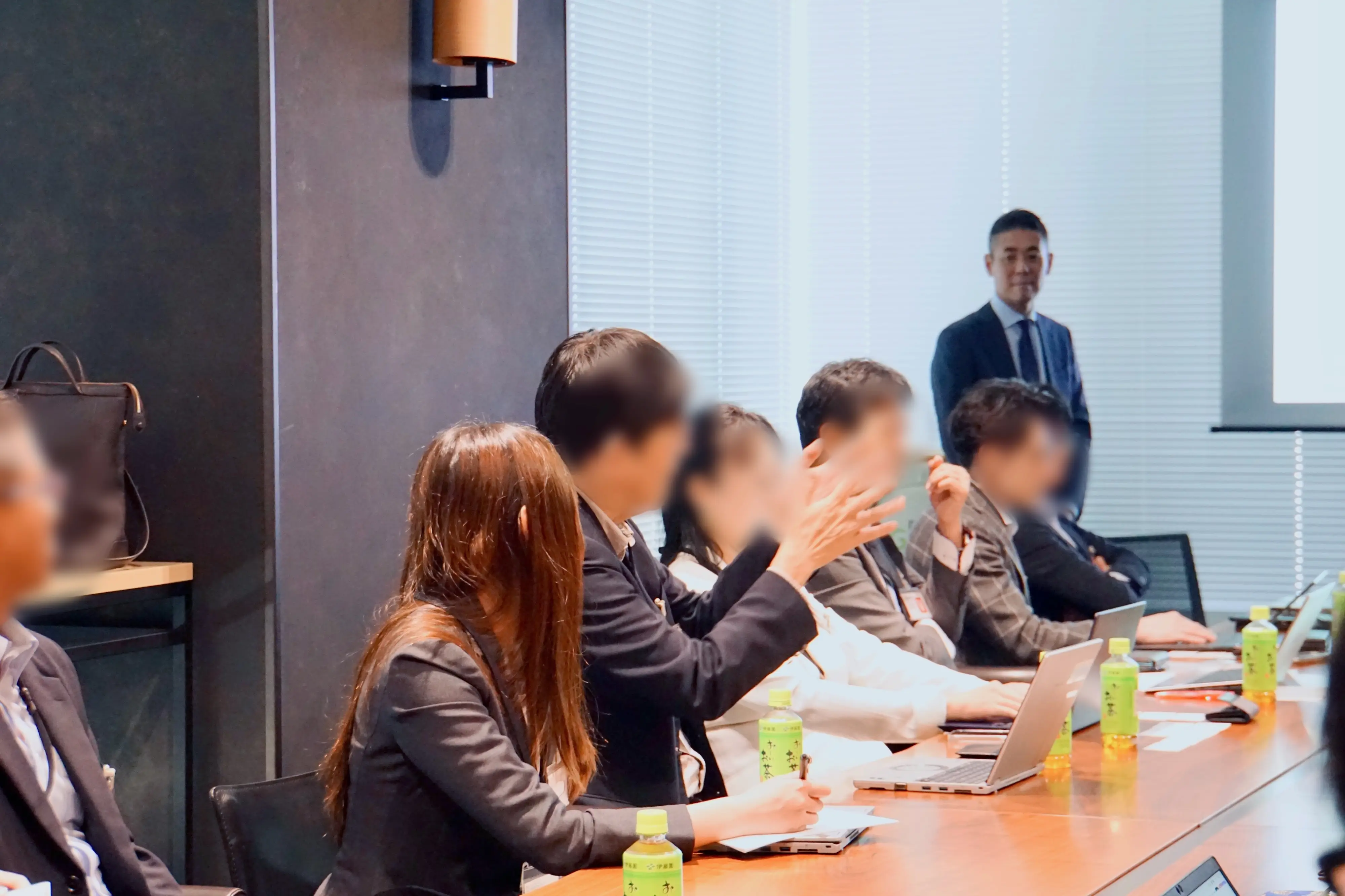 【規制対応から価値創造へ】ゼロボードがデロイト トーマツをゲストに迎え、プライム上場企業向けラウンドテーブルを開催