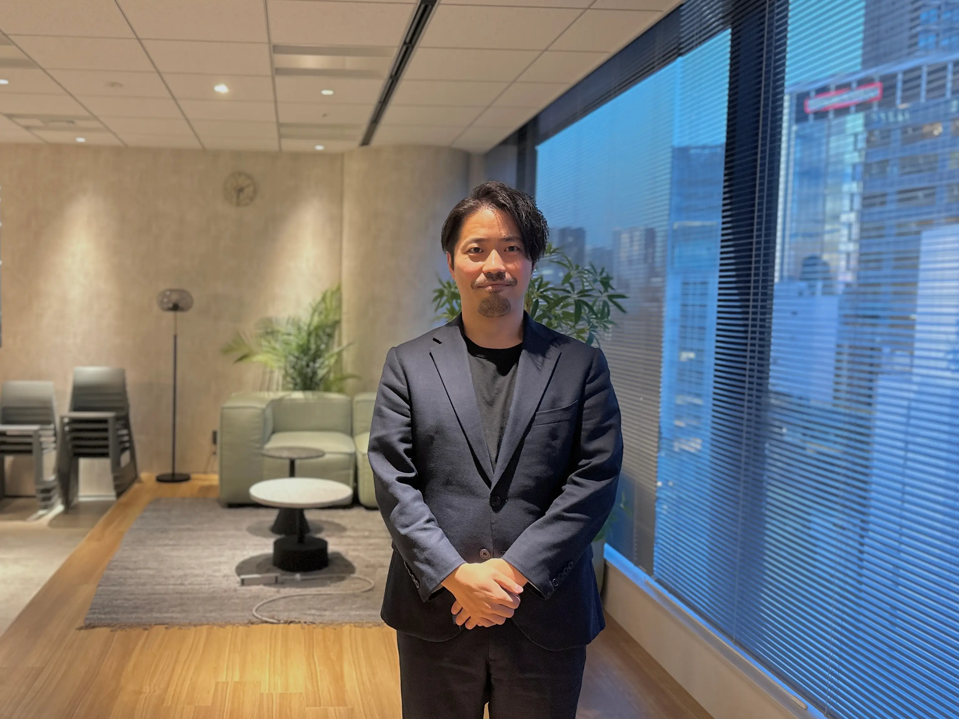 メンバーインタビュー｜営業本部 岡村 慧視「環境分野で、営業としての自分の価値を最大化する」
